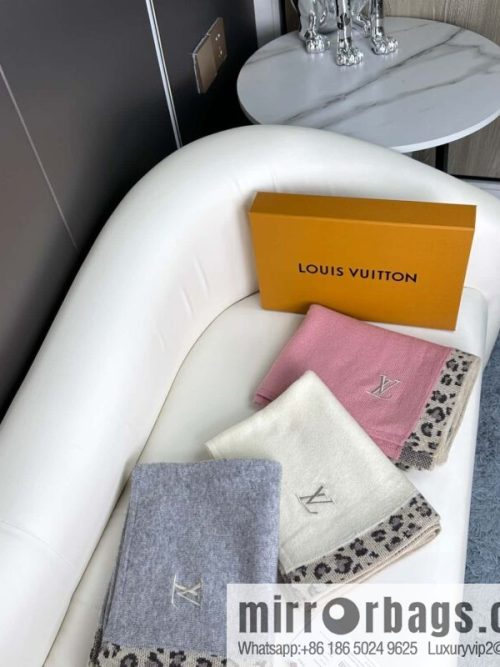 LV donkey house leopard print border cashmere knitted shawl