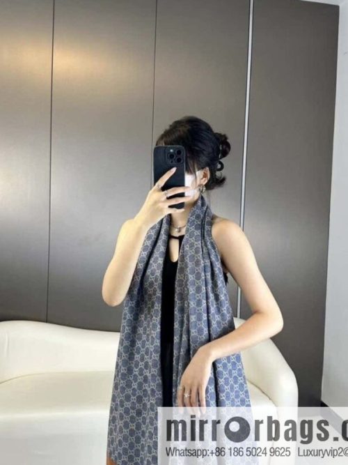 GUCCI GG denim coffee frame, double-sided universal scarf