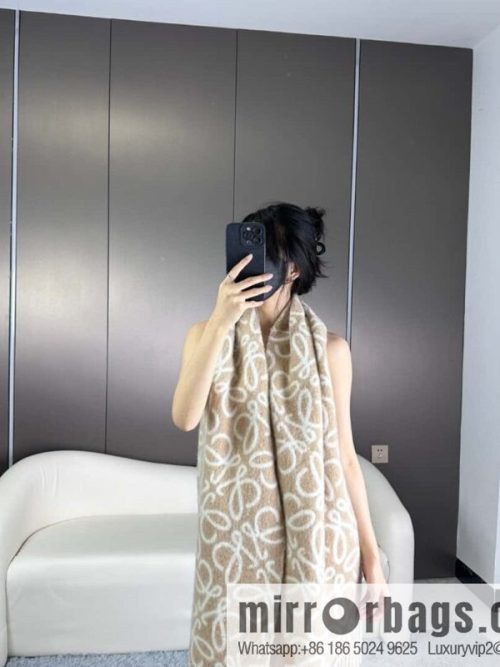 LOEWE\'s new wool mohair scarf