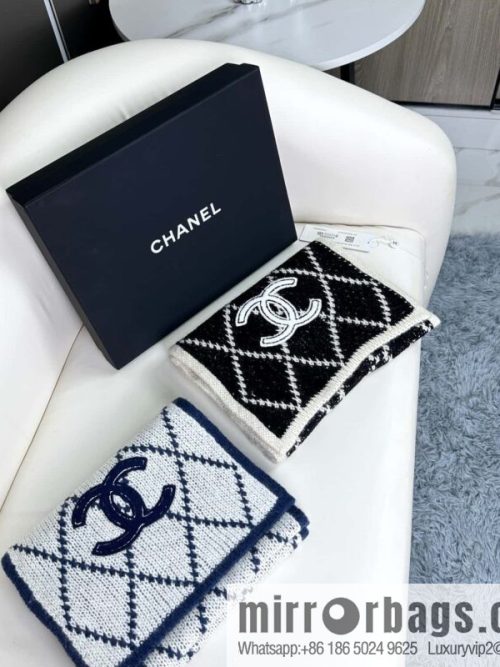 CHANEL autumn and winter super soft waxy scarf