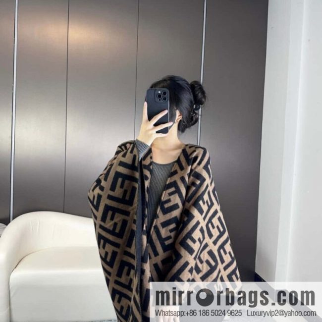 2023 new Fendi heavy double-sided cape shawl