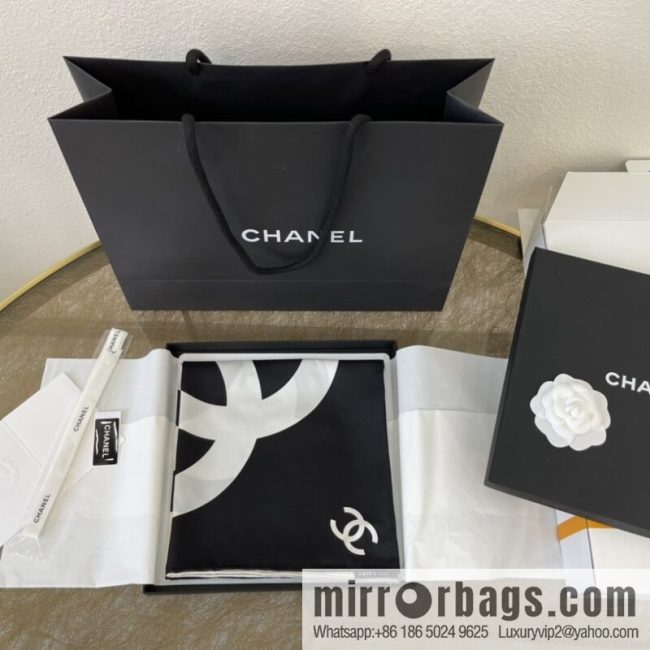CHANEL Chanel classic black and white grid large C100% silk scarf