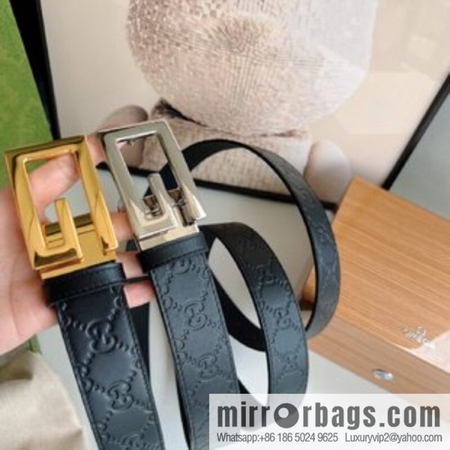Gucci Gucci G-shaped metal rotating clip buckle, with the first layer of cowhide embossed texture belt 3.5mm