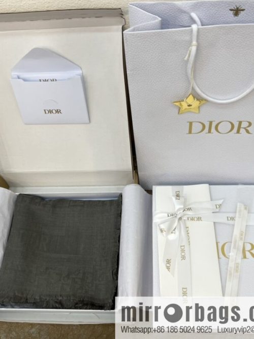 Dior Dior soft glutinous fluff cashmere square towel