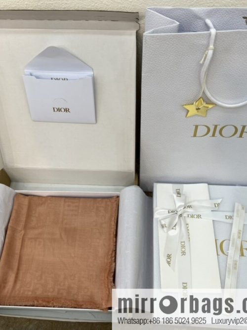 Dior Dior soft glutinous fluff cashmere square towel