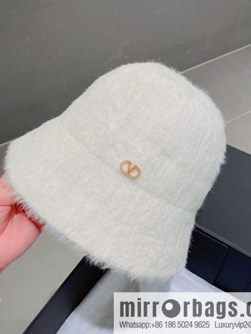 Valentino VALENTNIO autumn and winter new bucket hat