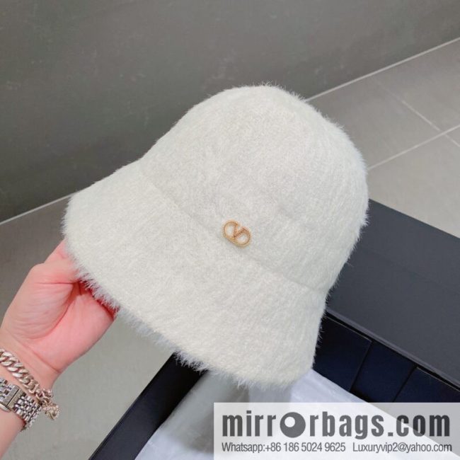 Valentino VALENTNIO autumn and winter new bucket hat