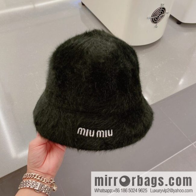 Miumiu miumiu rabbit fur top hat