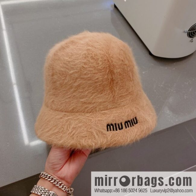 Miumiu miumiu rabbit fur top hat