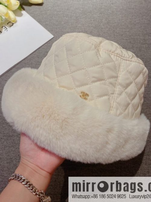 Chanel 2022 autumn and winter new rabbit fur rhombus bucket hat