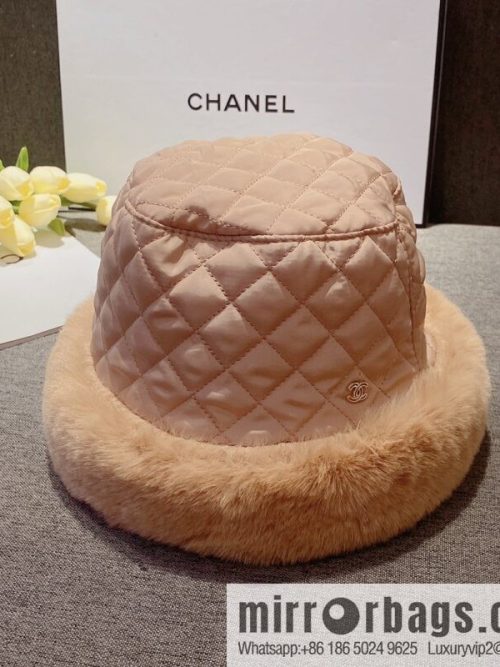 Chanel 2022 autumn and winter new rabbit fur rhombus bucket hat