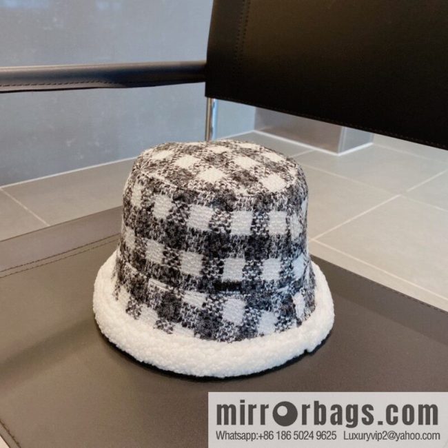 Chanel 2022 autumn and winter new lamb wool bucket hat