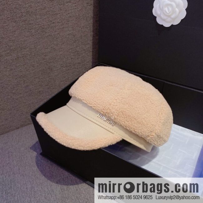 Miumiu Miumiu 2022 autumn and winter new lamb wool cap