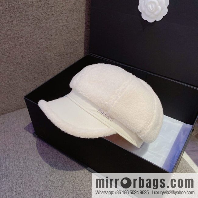 Miumiu Miumiu 2022 autumn and winter new lamb wool cap