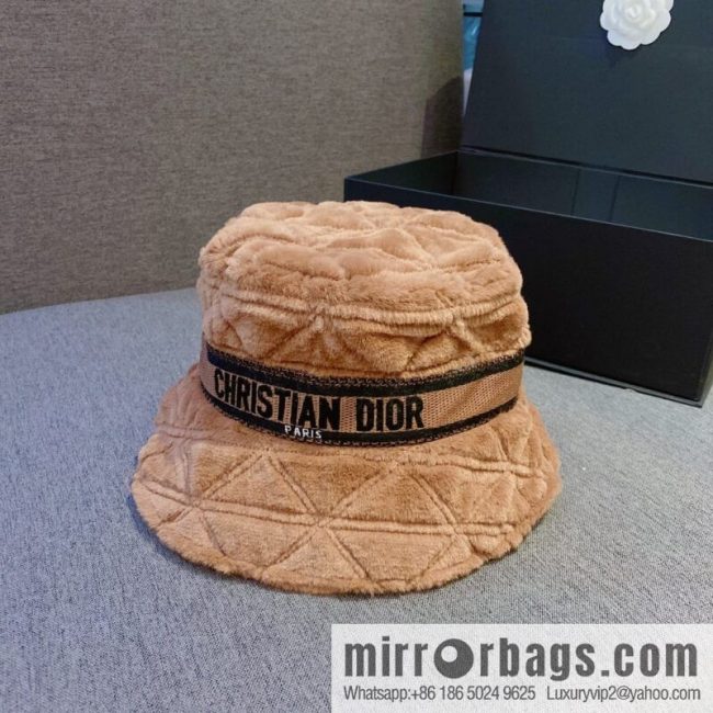 Dior 2022 autumn and winter new thickened warm bucket hat