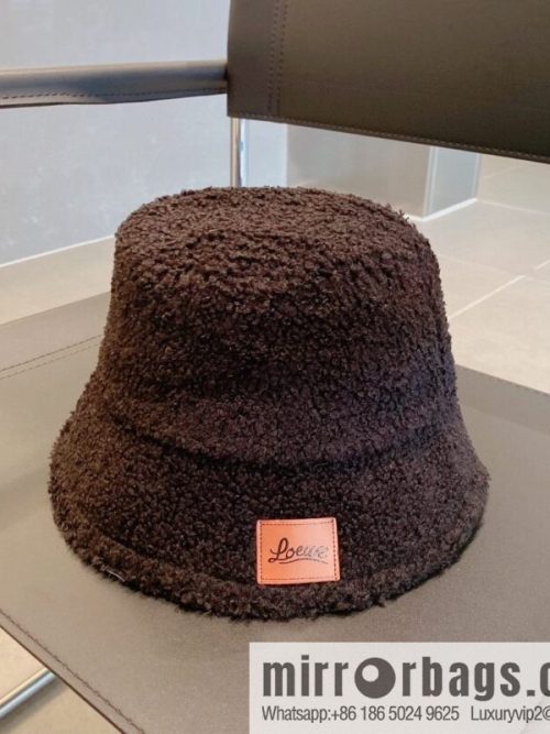 LOEWE 2022 autumn and winter new lamb wool bucket hat