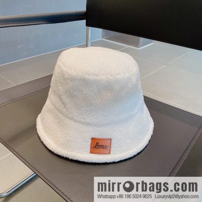 LOEWE 2022 autumn and winter new lamb wool bucket hat