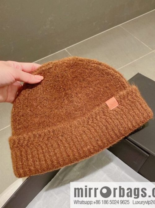 LOEWE Luo Yiwei 2022 autumn and winter new wool hat