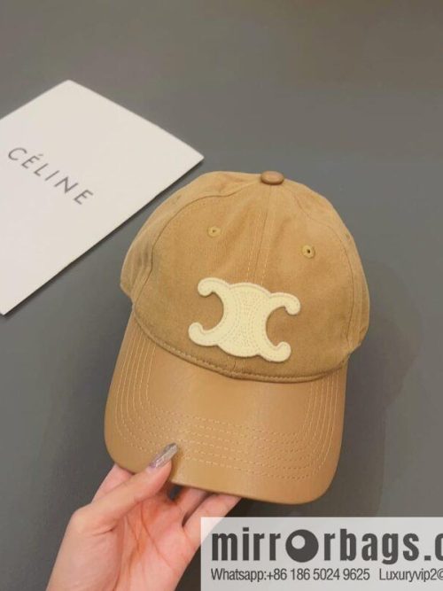 CELINE\'s new splicing baseball cap