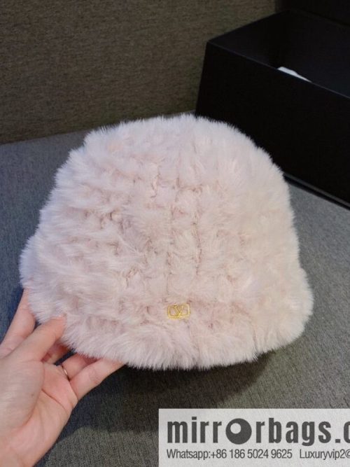 VALENTNNO rabbit fur bucket hat