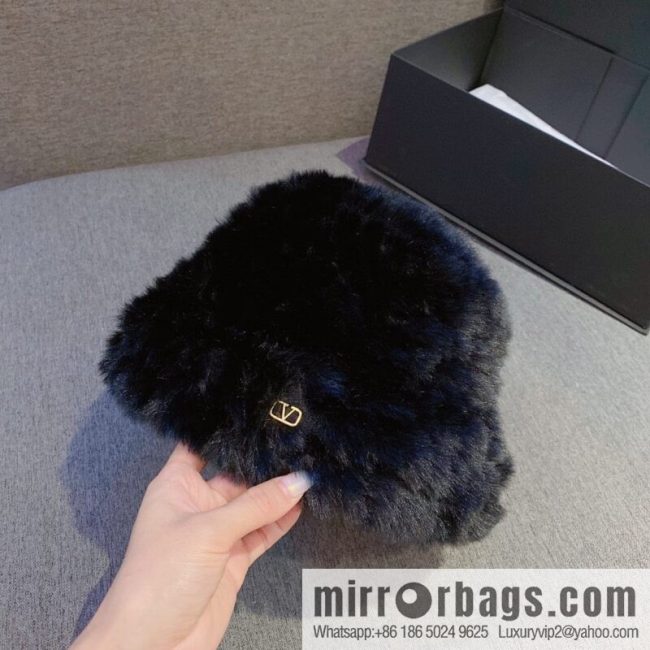 VALENTNNO rabbit fur bucket hat