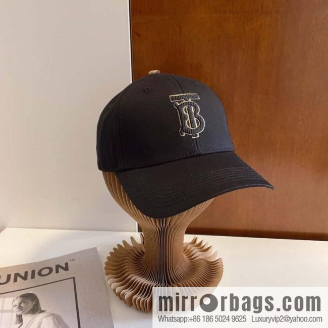 Burberry\'s new embroidered baseball cap
