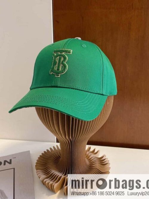 Burberry\'s new embroidered baseball cap