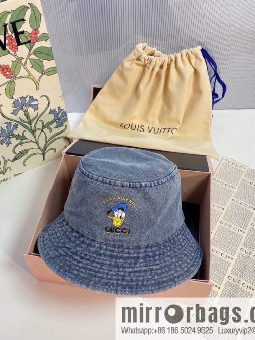 CHANEL Chanel 2022 autumn and winter new wool bucket hat