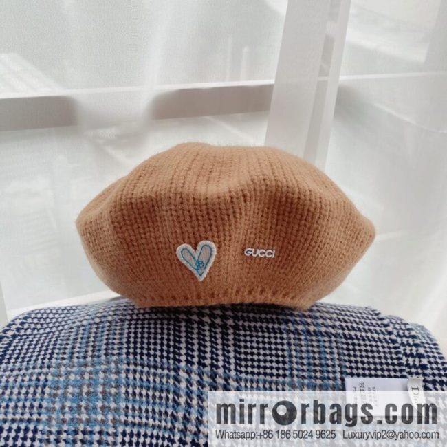 Gucci Gucci 22 years old new knitted beret