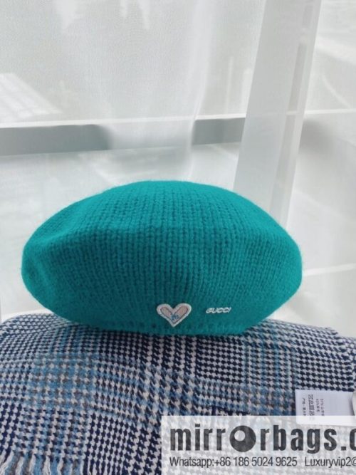 Gucci Gucci 22 years old new knitted beret