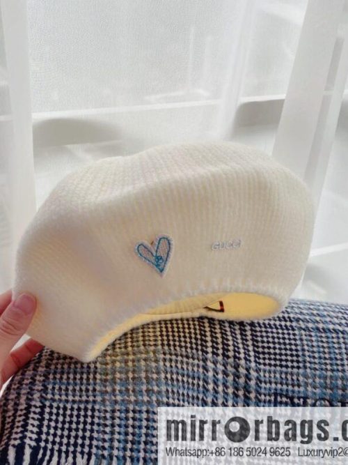 Gucci Gucci 22 years old new knitted beret