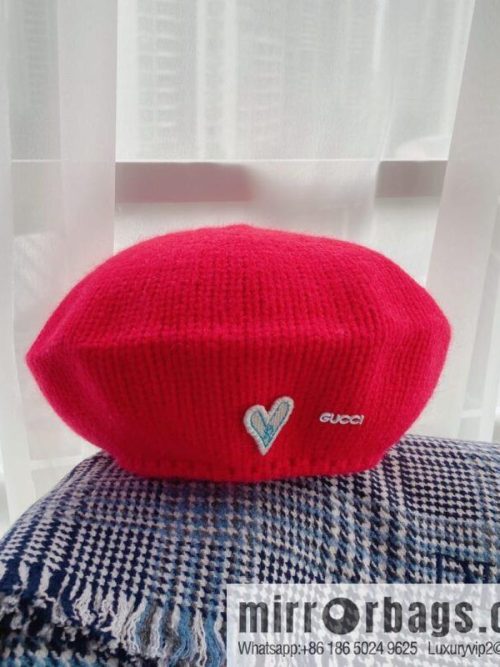 Gucci Gucci 22 years old new knitted beret