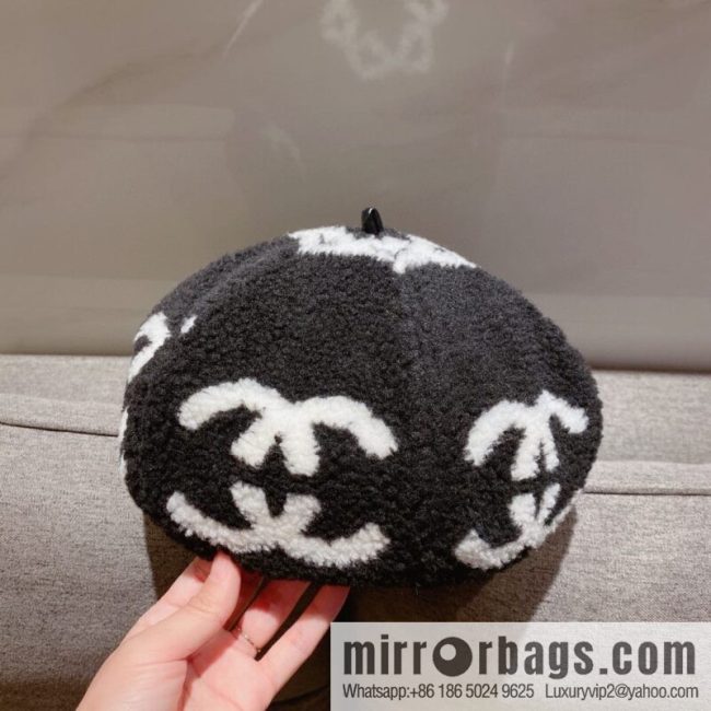 Chanel 2022 autumn and winter new lamb wool beret