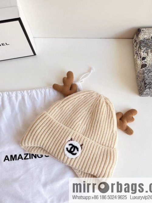 CHANEL Chanel 2022 autumn and winter new Christmas series plush wool hat