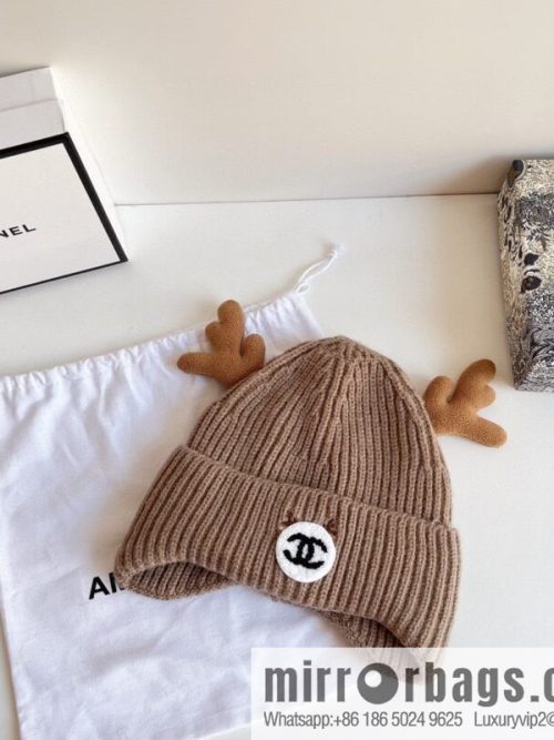 CHANEL Chanel 2022 autumn and winter new Christmas series plush wool hat