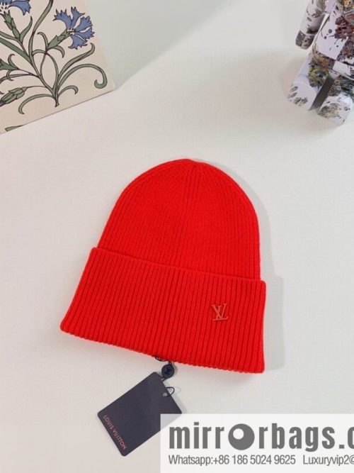 LV Louis Vuitton 2022 autumn and winter new rabbit fur men\'s and women\'s knitted wool hats