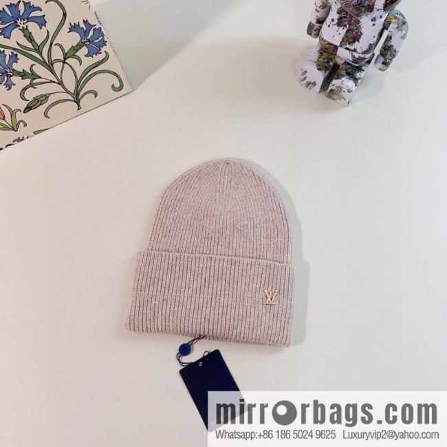 LV Louis Vuitton 2022 autumn and winter new rabbit fur men\'s and women\'s knitted wool hats
