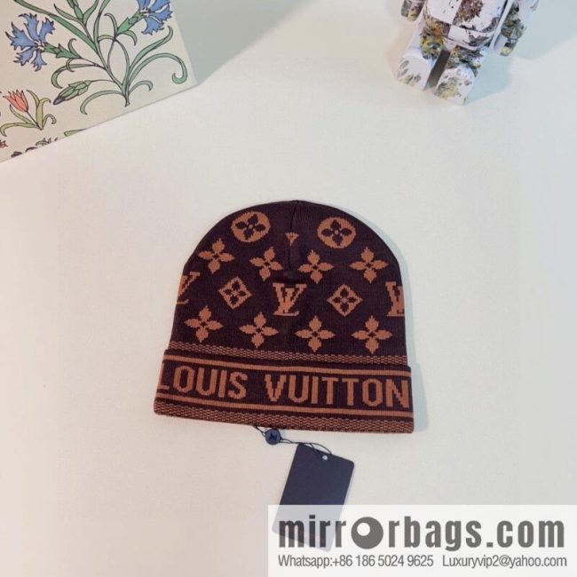 LV Louis Vuitton 2022 autumn and winter new counters synchronized men\'s and women\'s knitted wool hats