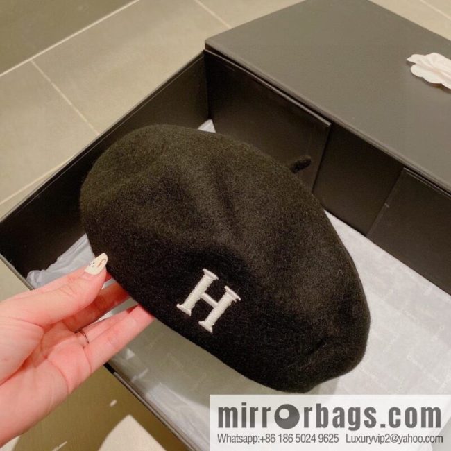 HERMES new beret for autumn and winter 2022