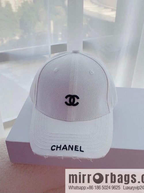 Chanel Chanel Autumn Unisex Cap