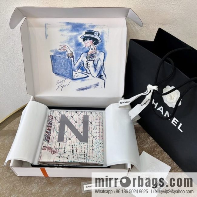 CHANEL Chanel \"Xiaoxiang Collection\" 100% silk scarf