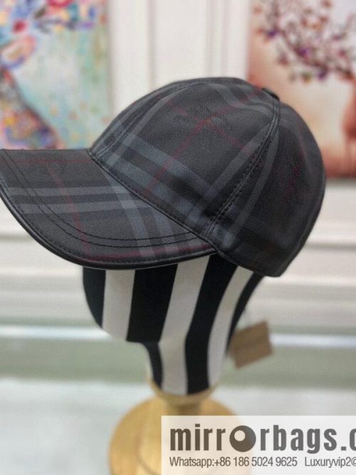 Burberry Burberry Dark Rider Unisex Baseball Cap