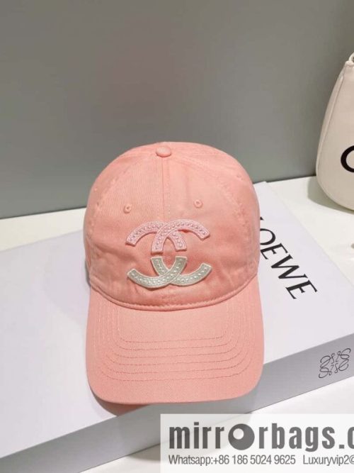 CHANEL Chanel\'s new letter logo baseball cap