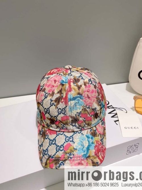 GUCCI Gucci\'s new unisex baseball cap