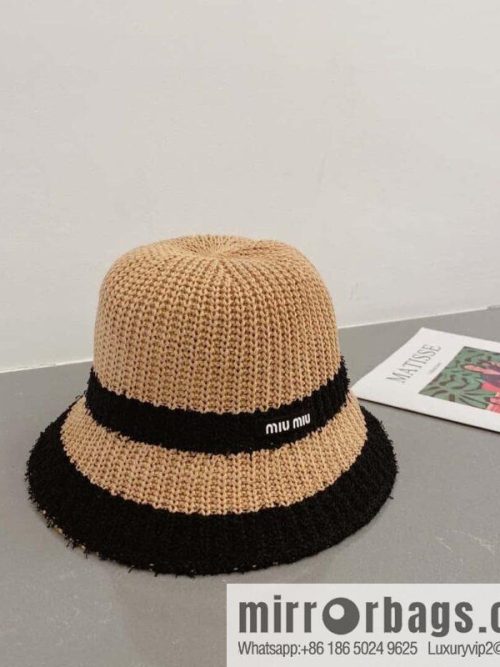 Miumiu Miu Miu spring and autumn 23-year-old knitted top hat