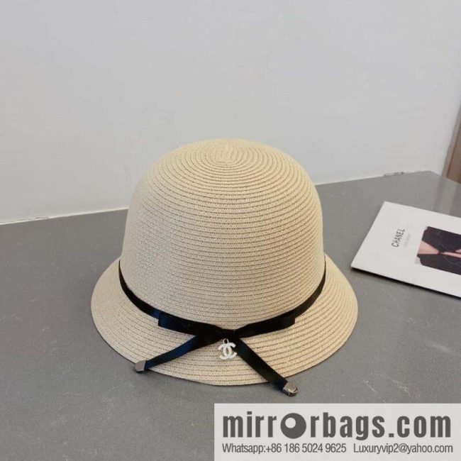 Chanel Chanel 23 years old new straw hat