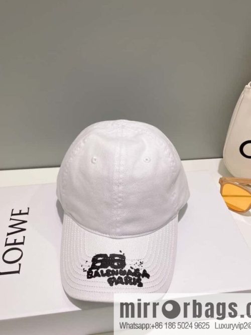 Balenciaga Balenciaga\'s new baseball cap