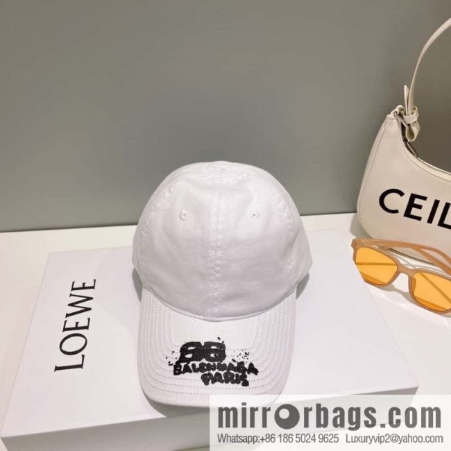 Balenciaga Balenciaga\'s new baseball cap