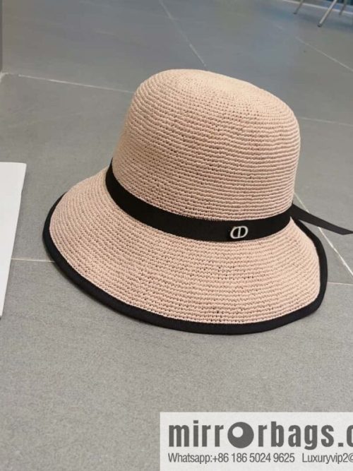 Dior Dior\'s new Lafite straw hat in summer