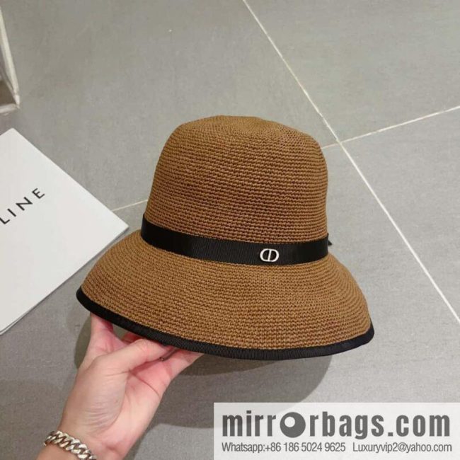 Dior Dior\'s new Lafite straw hat in summer